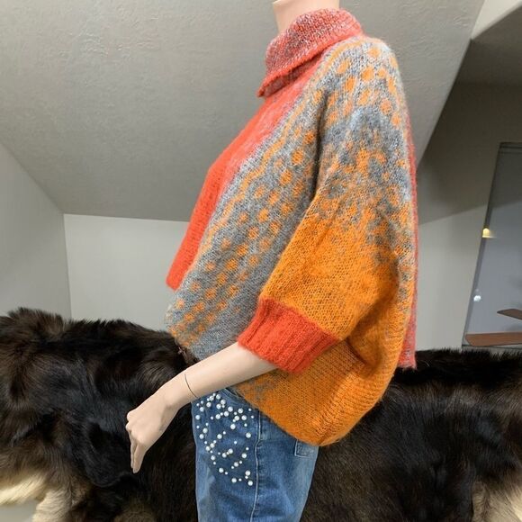 New Beautiful Pullover Sweater & Shawl - Picture 5 of 14